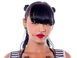 Livejasmin.com CoralineLawrens