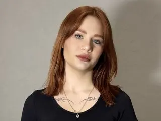 Nude LeilaDensford