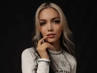 Xxx LynetBurrington